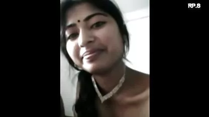 முதிர்ந்த அழகி ஒரு பெரிய ஹேரி ஆபாச கோமாளியிடமிருந்து படகோட்டி கிடைத்தது