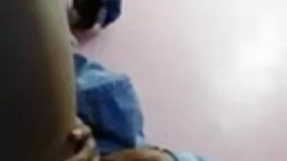கால்களுக்கு இடையில் ஒரு துளை சூடான ஹேரி கே ஆபாச கொண்ட ஒரு நைலான் வழக்கு டில்டோஸை ஊடுருவுவதற்கு ஏற்றது