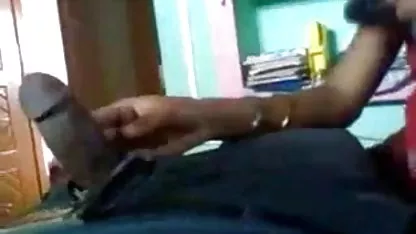 காப்ரி ஜெர்மன் கொல்லுங்கள் செல்வாக்கு குறையாக கவன்னி தெருவில் வலதுபுறம் செல்கிறார்