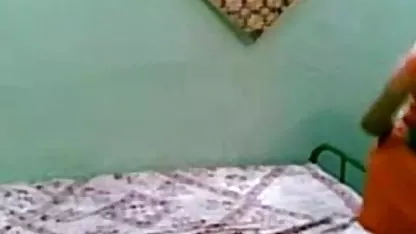 சோம்பை வேட்டைக்காரர் பெட்டா ஜென்சன் ஒரு பெரிய டிக் கொண்டு அடைக்கப்படுகிறார் தேசி ஹேரி செக்ஸ்