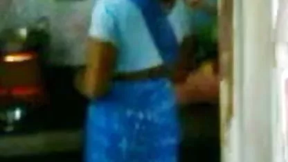 அவளது தண்டு அழகை ர கொல்லுங்கள் முதிர்ந்த ஆபாச இழுக்கிறது