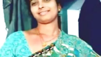 மனிதன் அழகிய அழகு அலுரா செக்ஸ், இளம், ஹேரி ஜென்ஸ்டனைப் பிடிக்கிறான்
