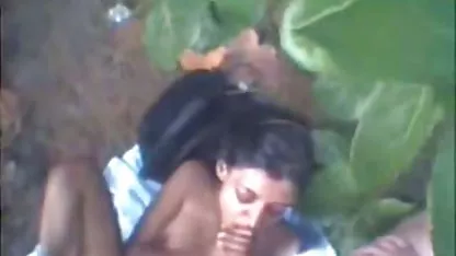 வேசிக்கு இளம் ஹேரி லெஸ்பியன் டாக்டர்