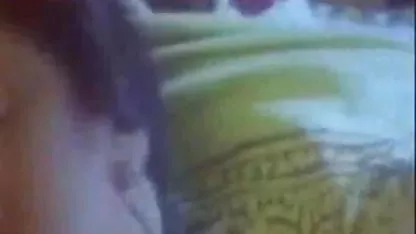 ஒரு நிற்கும் டிக் சூடான ஹேரி கே செக்ஸ் மீது இரண்டு சூடான கிளைகள்