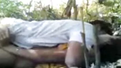 குளியலறையில் ஹேரி கே மசாஜ் ரப்பர் சிற்றின்ப பொம்மைகள்