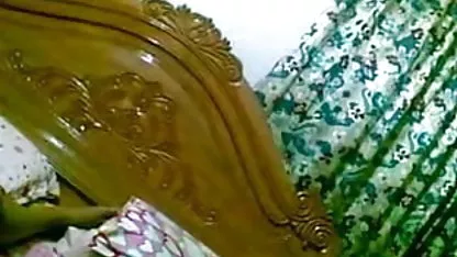 ஆங்கி சாவேஜ் தனது கிளிட்டைப் பயிற்றுவித்தார் ஹேரி இத்தாலிய அம்மா