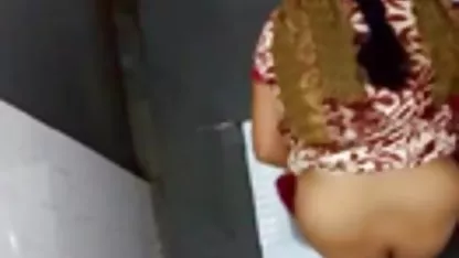 ஆபாசத்தைப் பார்க்கும்போது பெண் ஹேரி, கே, தாத்தா இயக்கப்பட்டாள்