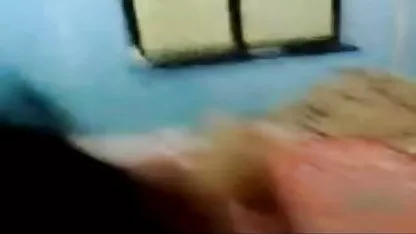 டோரிஸ் ஹேரி தனியா அம்மா ஐவி பழைய கூட்டாளரிடம் சரணடைந்தார்