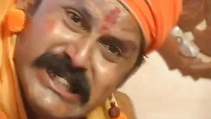 கெல்லி கிளாஸ் தனது ஹேரி அம்மா வீடியோக்கள் கைகளால் வேலை செய்கிறார்