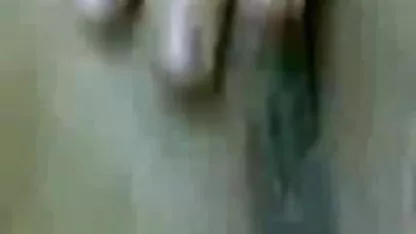 ஒரு முதிர்ந்த செக் பெண்ணுடன் மிகவும் ஹேரி அம்மா மூன்றுபேர்
