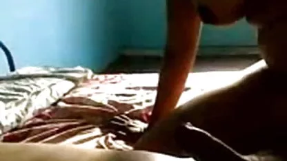 சிவப்பு உள்ளாடையுடன் சூடான பாட்டி உறுப்பினர்களுக்கு பசி செக்ஸ் முதிர்ந்த ஹேரி