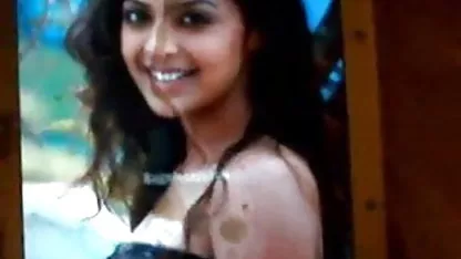 பச்சை குத்தப்பட்ட உணர்ச்சிமிக்க பெண் ஹேரி பிரபல ஆபாச