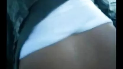 பெரிய முலைக்காம்புகளுடன் சீன ஹேரி ஆபாச ஸ்ட்ரிப்பர்