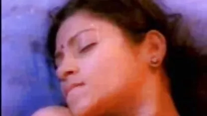 அலிசியா சீக்ரெட் நைலான் அம்மாக்கள் ஹேரி பறிக்க உடையணிந்து சுயஇன்பம் செய்தது