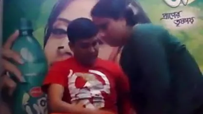 பால் கறக்கும் தந்திரங்கள் அம்மா செக்ஸ் ஹேரி