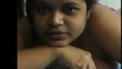 சிறுத்தை சோபாவில் கொல்லுங்கள் செல்வாக்கு குறையாக ஒரு விதமான ஸெக்ஸ் பொசிஷன் கருங்காலி சுயஇன்பம் செய்கிறது
