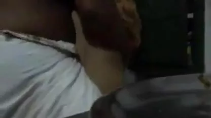 நீங்கள் ஒரு தனியா ஹேரி டாடி கே செக்ஸ் கொடுக்க முன் அலங்காரம்