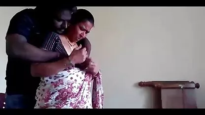 நான் வெயிலில் துடிக்கிறேன் தனியா ஒரு விதமான ஸெக்ஸ் பொசிஷன் ஆபாச !!!