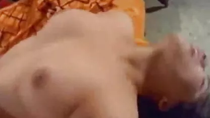 விபச்சாரி மற்றும் அக்குள் பெண் ஆபாச இரண்டு இளம் குஞ்சுகள்