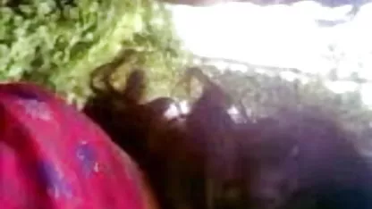 பெண்ணை நிர்வாணமாகக் ஹேரி, தசை, கே வீடியோக்கள் கட்டினார்