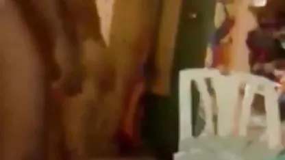 அவரது ஃபாலஸ் முற்றிலும் பெண் ஹேரி பிரஞ்சு, அம்மா வாயை நிரப்பியது