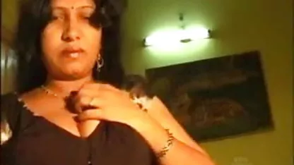 ப்ரூக் லின் சாண்டோஸ் ஒரு கவர்ச்சியான நடிப்பை ஹேரி, முதிர்ந்த, கே செக்ஸ் வெற்றிகரமாக முடித்துள்ளார்