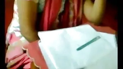 மேரி ஜேன் மசாஜ் தேசி அக்குள் செக்ஸ் செய்வதை விட அதிகம் செய்கிறார்