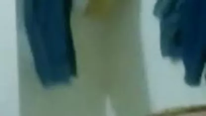 இரண்டு வாய்கள் மற்றும் நான்கு துளைகள் ஹேரி, அம்மா மகன் உடலுறவு