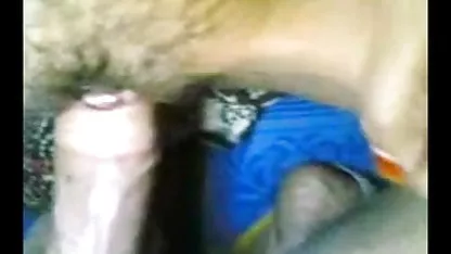 செயல் ஒரு கொரிய ஹேரி செக்ஸ் யோனி பெறுகிறது