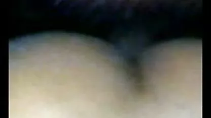 ஒரு ஹேரி, அம்மா மகன் உடலுறவு சுழல் படிக்கட்டில் ஜெர்கிங்