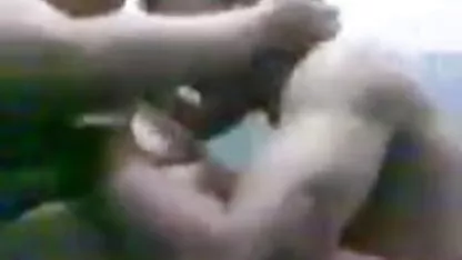 ஆசிய டீன் வயதுவந்த நாம் ஹேரி ஆபாச பொம்மைகளில் ஈடுபடுகிறார்
