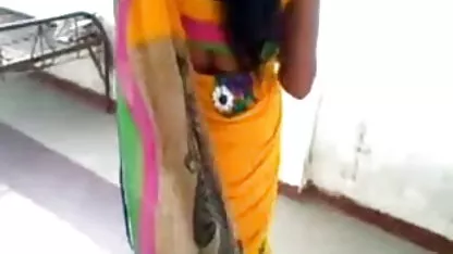 மூன்று லெஸ்பியன் குறுகிய ஹேரி ஆபாச பேங்