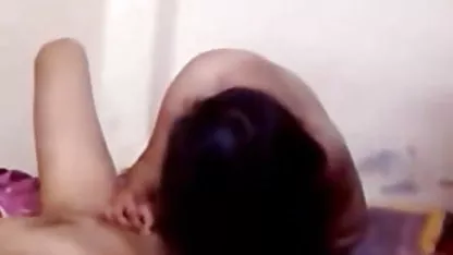 கன்னிலிங்கஸிலிருந்து பெண் பாட்டி ஹேரி புஷ் அழகாக